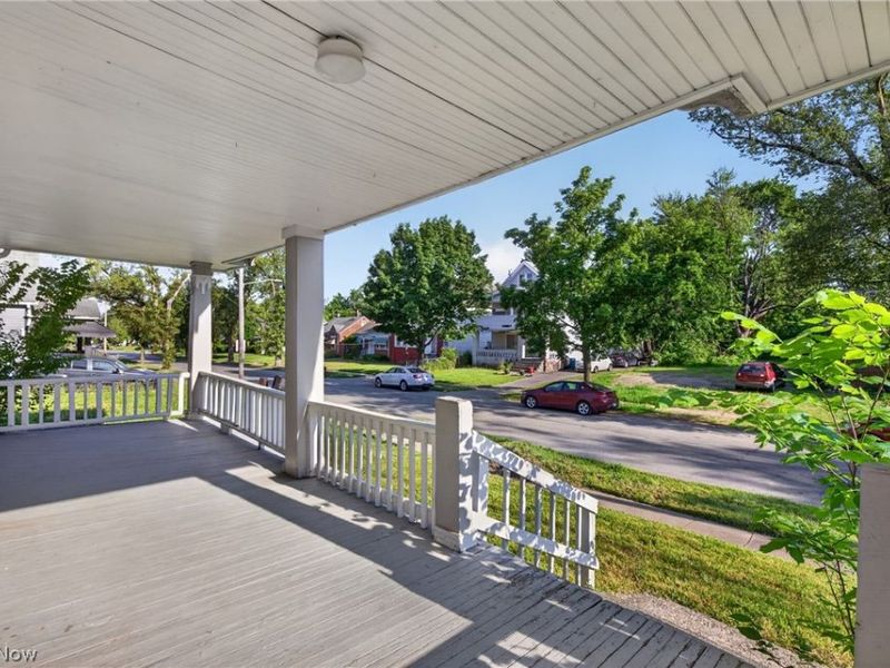 11312 Dove Avenue, Cleveland, OH 44105 Photo 2