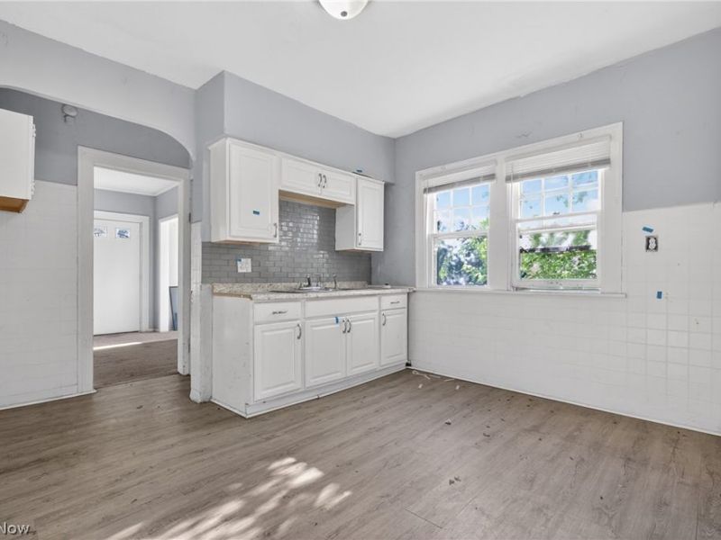 11312 Dove Avenue, Cleveland, OH 44105 Photo 5
