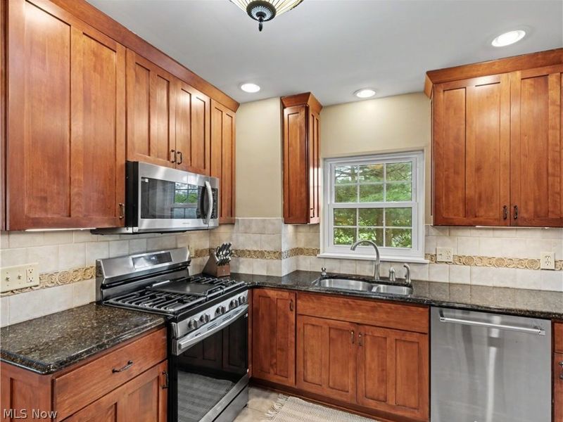 6209 Columbus Road NE, Louisville, OH 44641 Photo 17