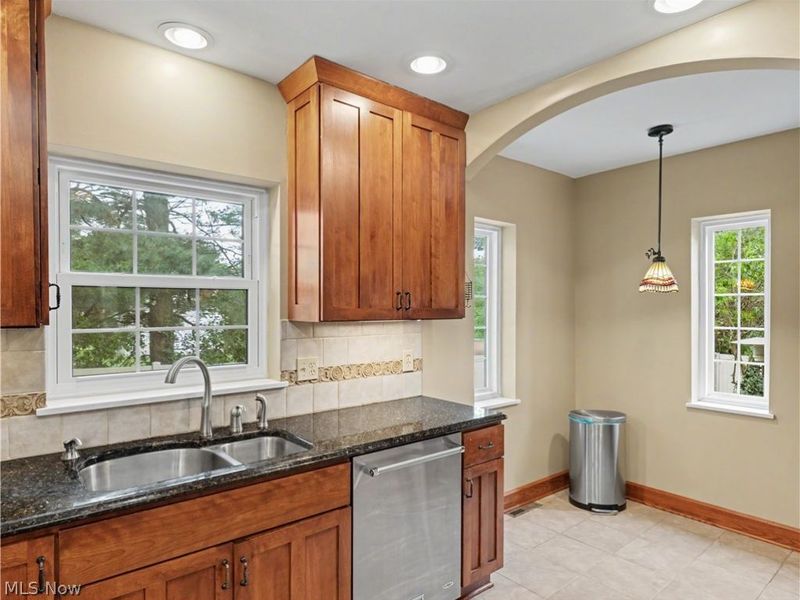 6209 Columbus Road NE, Louisville, OH 44641 Photo 18