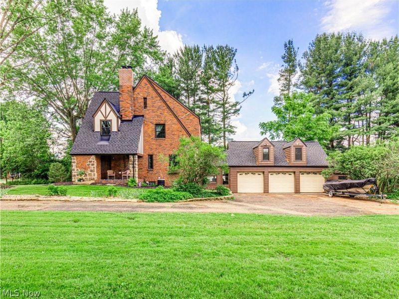 6209 Columbus Road NE, Louisville, OH 44641 Photo 3