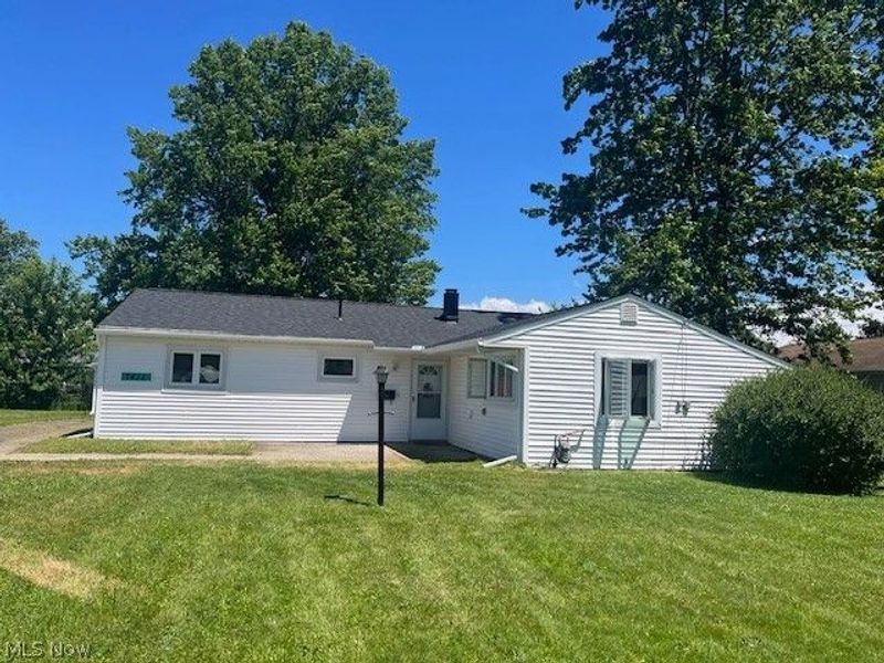 7411 Denny Drive, North Ridgeville, OH 44039 Photo 1