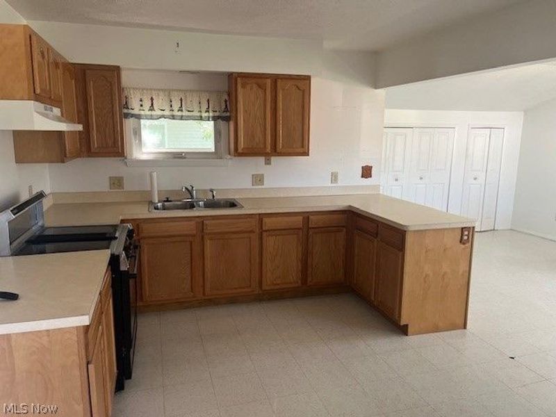 7411 Denny Drive, North Ridgeville, OH 44039 Photo 6