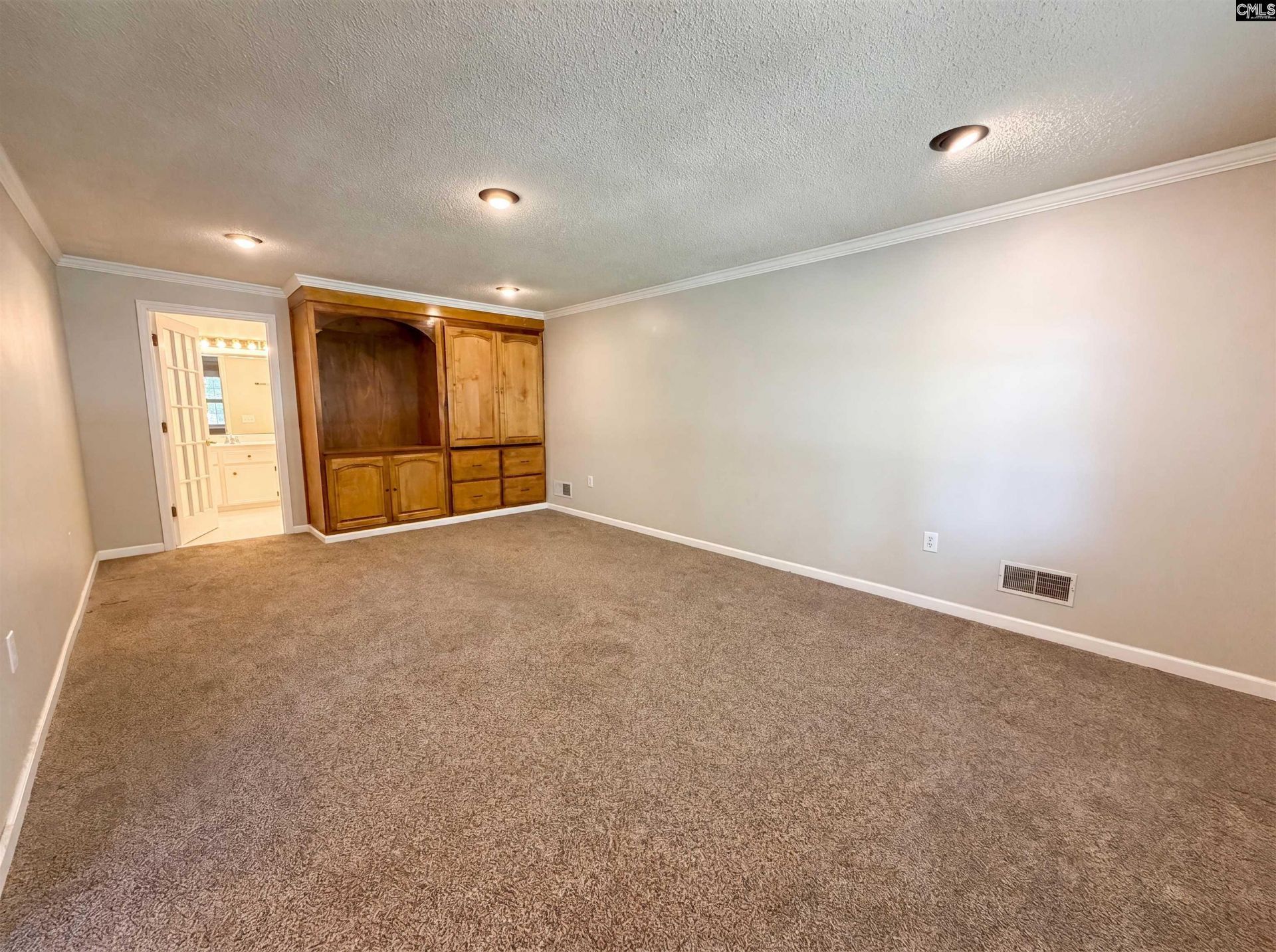 3006 Hilldale Road  Photo 10
