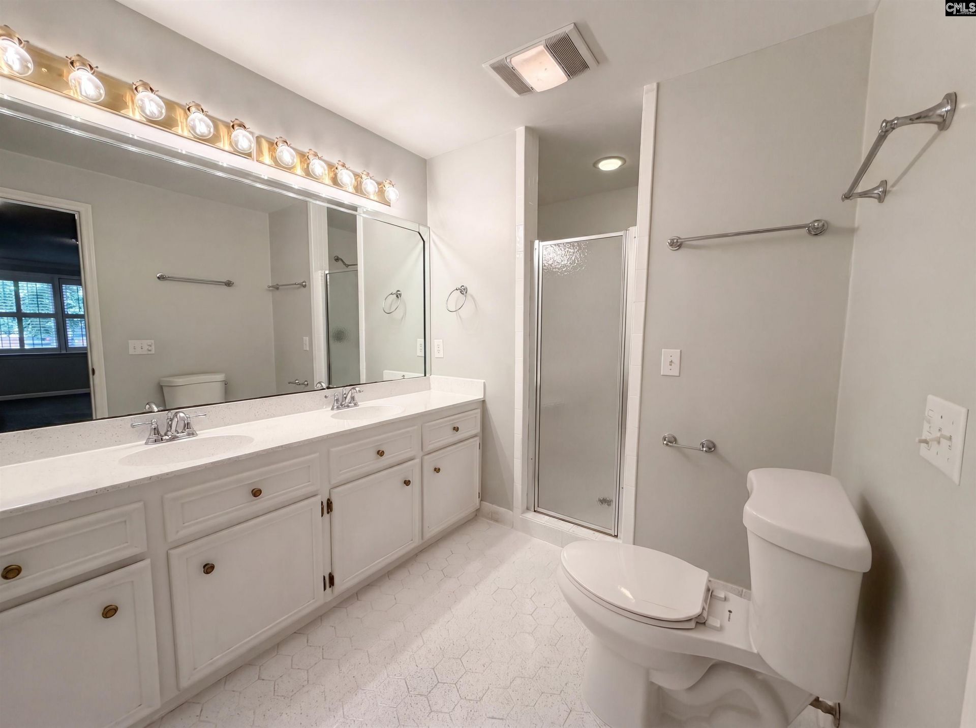 3006 Hilldale Road  Photo 13