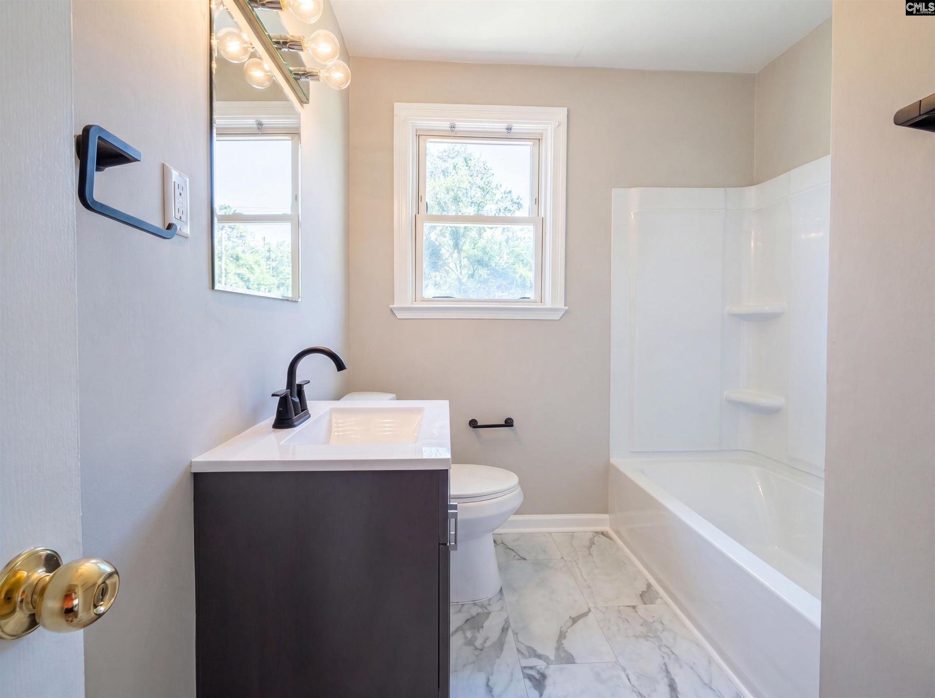 3006 Hilldale Road  Photo 14