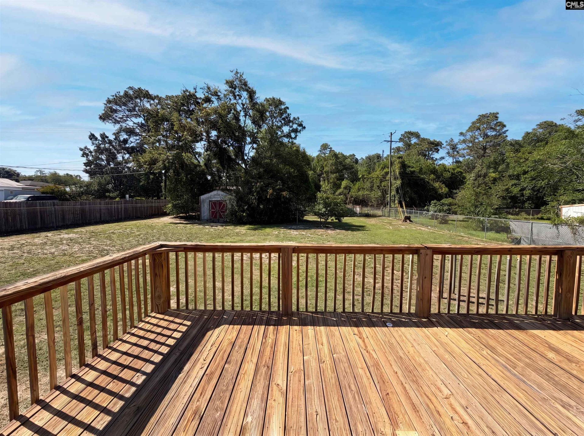 3006 Hilldale Road  Photo 18