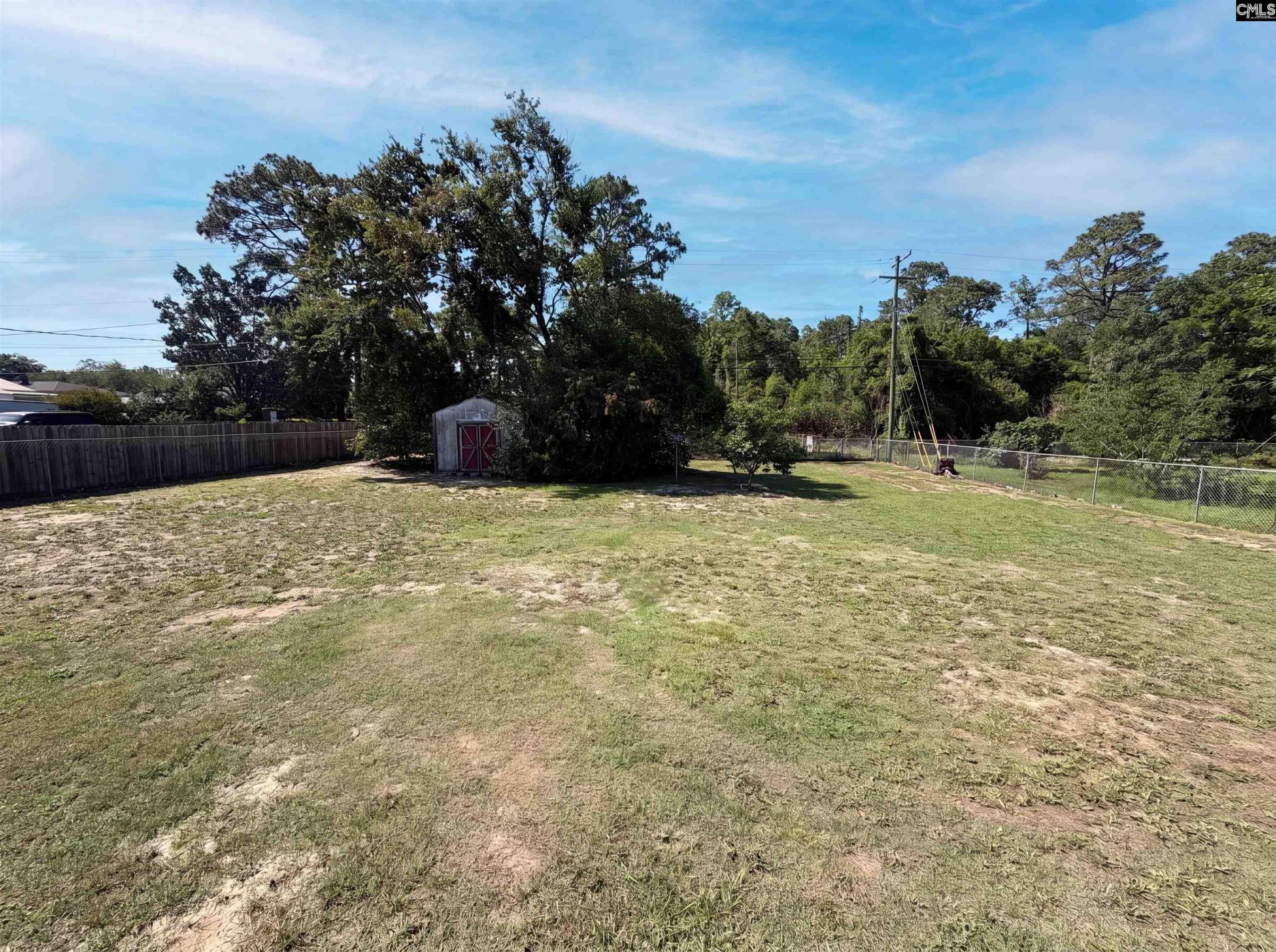 3006 Hilldale Road  Photo 19