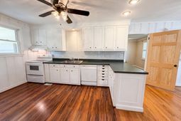 3006 Hilldale Road  photo 4