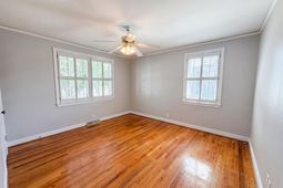 3006 Hilldale Road  photo 4