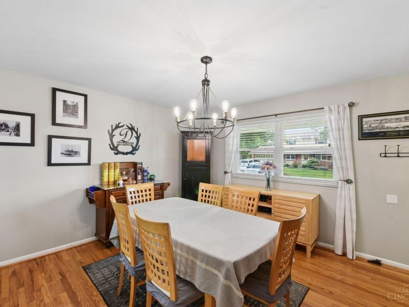 583 Stillwater Drive, Delhi Twp, OH 45238 Photo 6