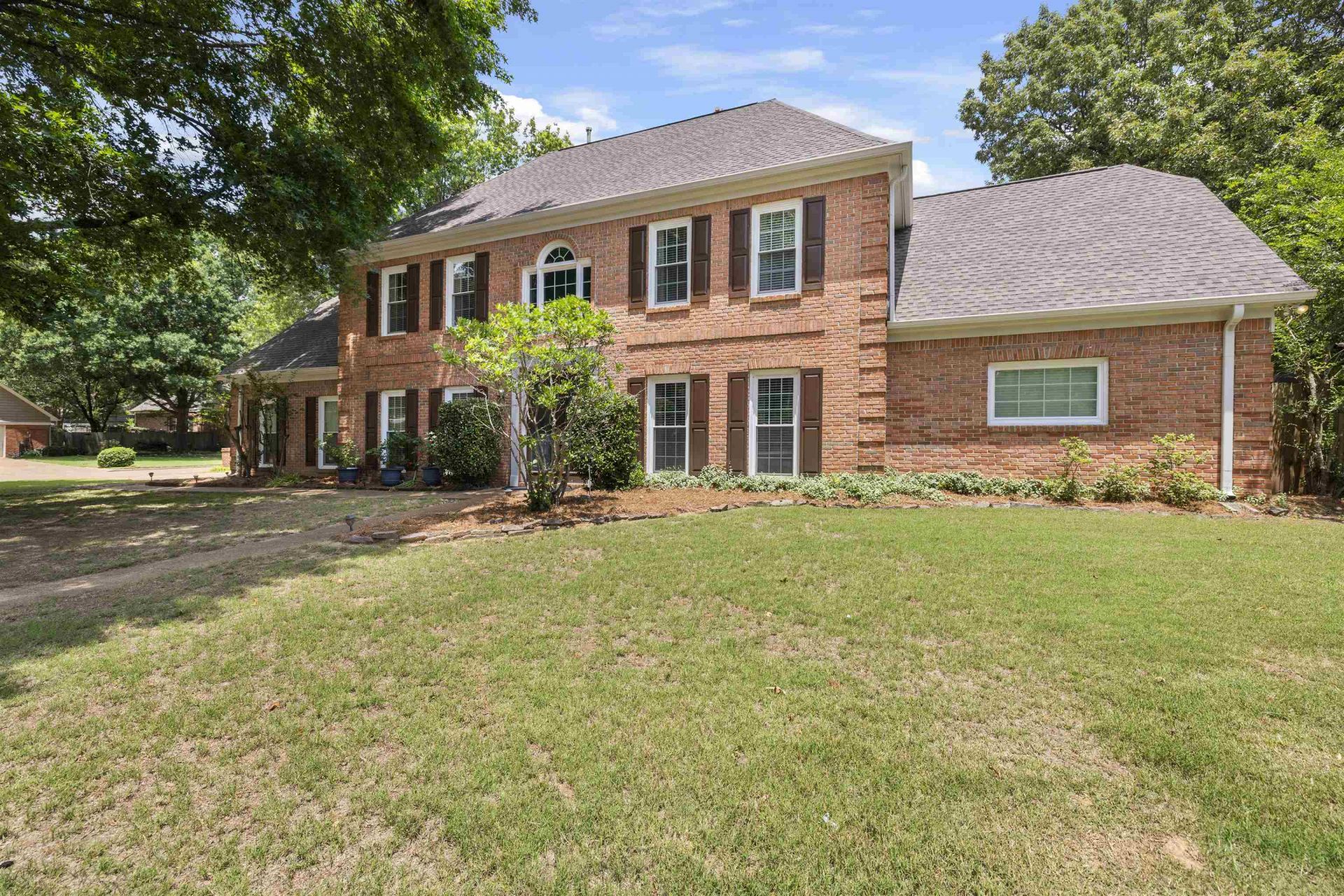 8890 Riverwood Farms Pky, Memphis, TN 38016 Main Photo