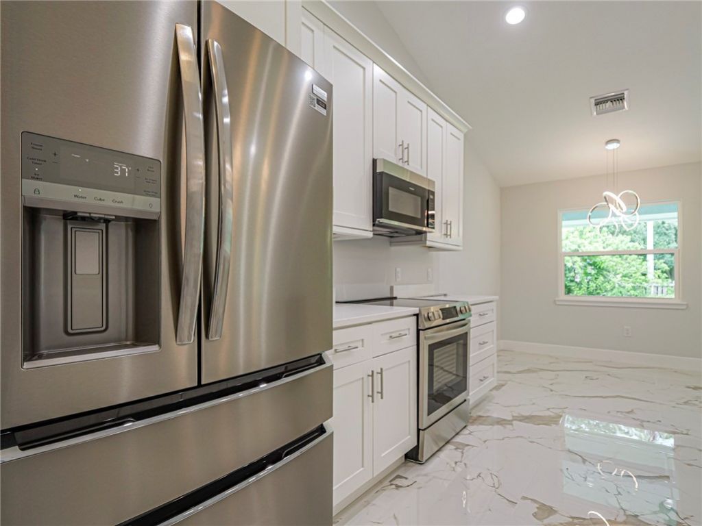 4865 61st Court, Vero Beach, FL 32967 Photo
