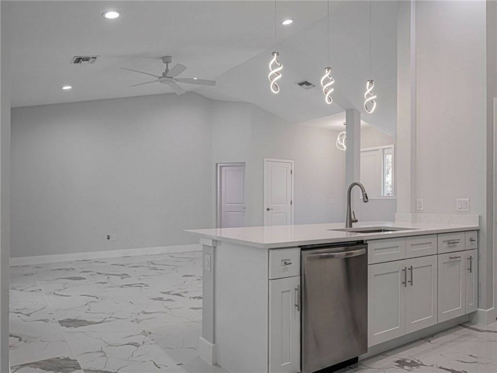 4865 61st Court, Vero Beach, FL 32967 Photo