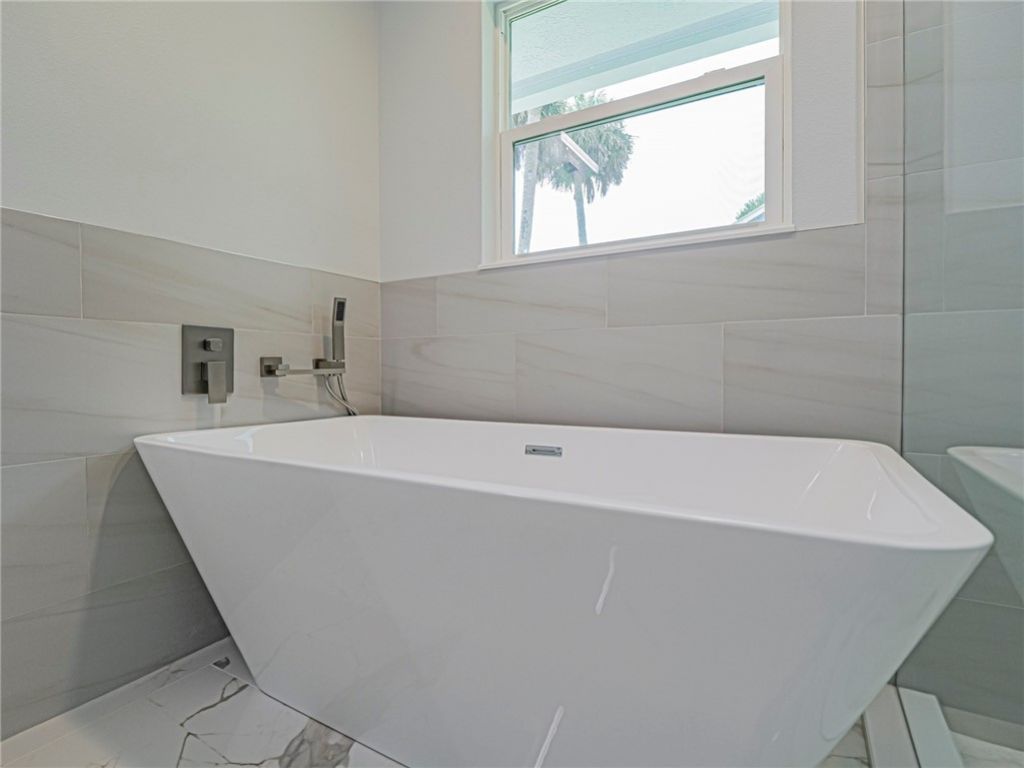 4865 61st Court, Vero Beach, FL 32967 Photo