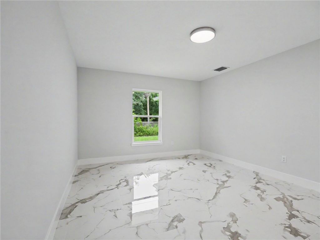 4865 61st Court, Vero Beach, FL 32967 Photo