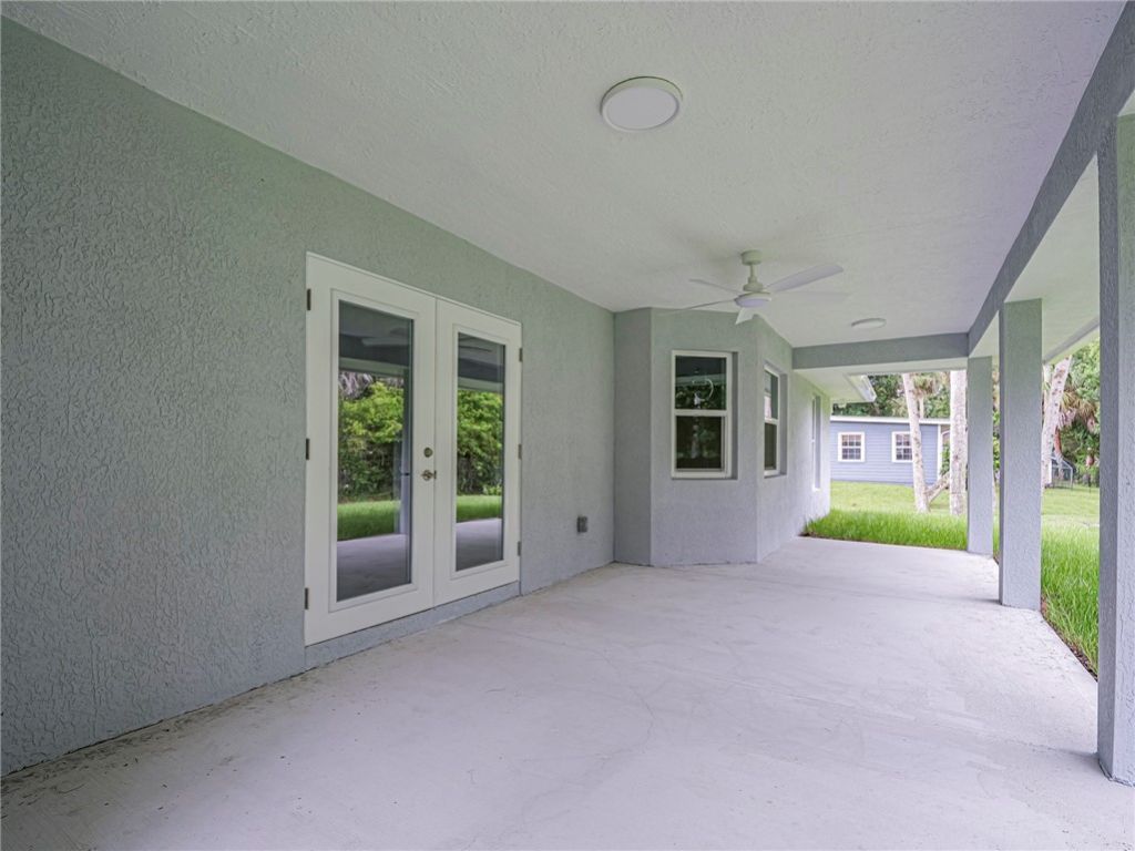 4865 61st Court, Vero Beach, FL 32967 Photo
