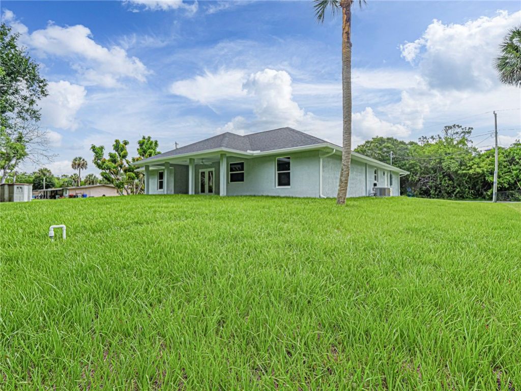 4865 61st Court, Vero Beach, FL 32967 Photo