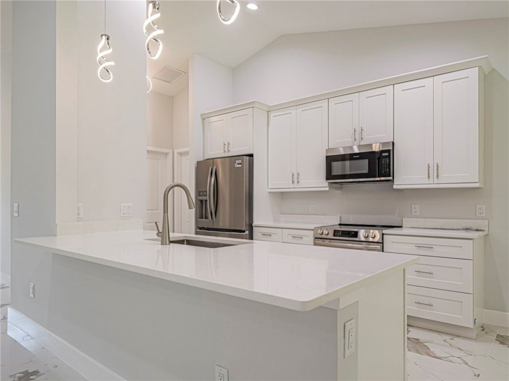 4865 61st Court, Vero Beach, FL 32967 Photo