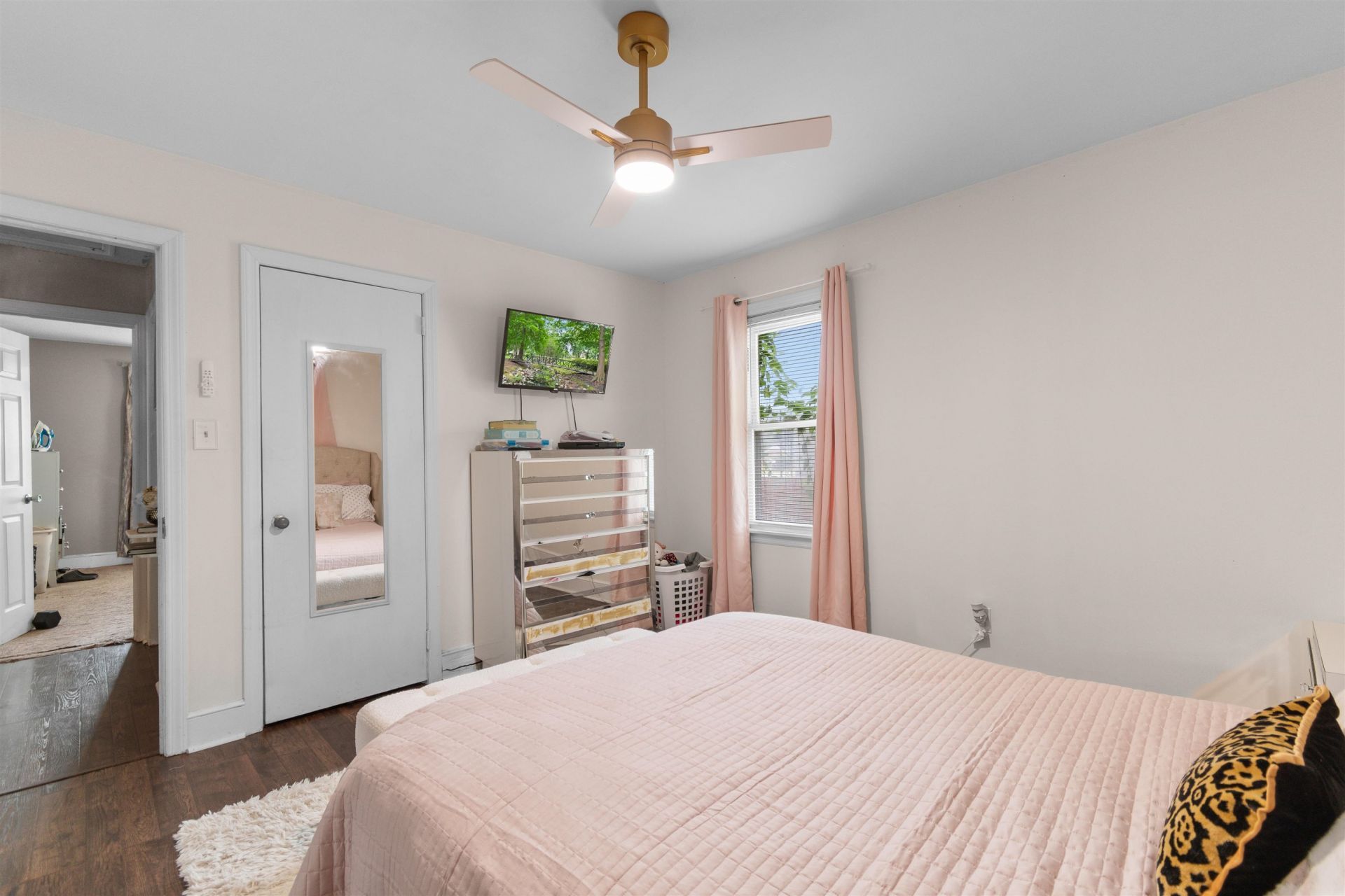 404 S Cedar Ave. Photo 16