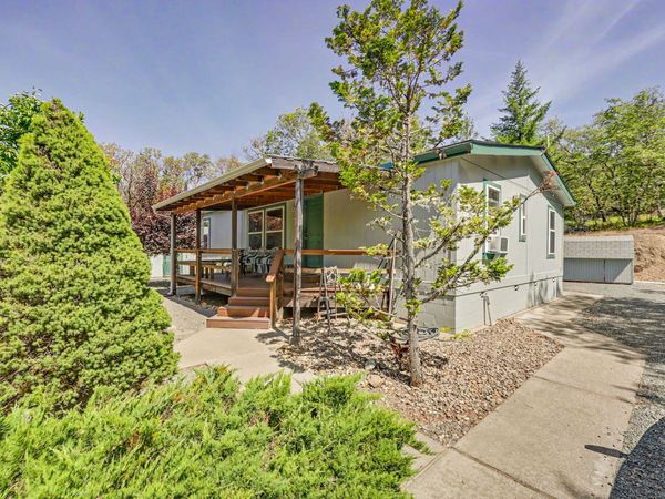 5121 Cloverlawn Drive, Grants Pass, OR 97527