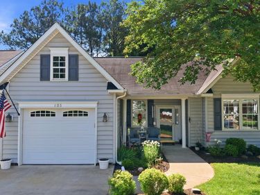 105 Legacy Oaks Place, Lynchburg, VA 24501