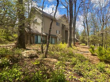 2213 Tanners Ridge, Roseland, VA 22967