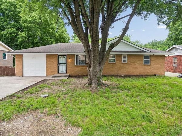 6716 NE Cotter Avenue, Kansas City, MO 64119