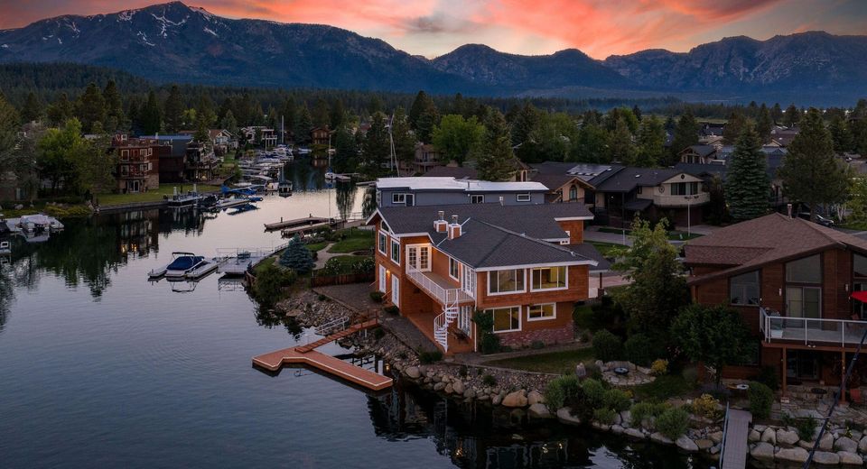 2067 Aloha Drive, South Lake Tahoe, CA 96150 Photo