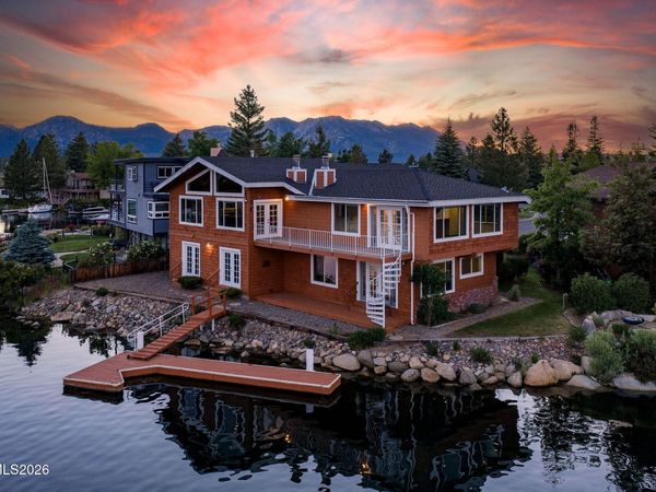 2067 Aloha Drive, South Lake Tahoe, CA 96150