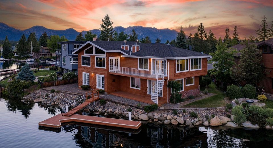 2067 Aloha Drive, South Lake Tahoe, CA 96150 Photo