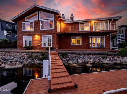 2067 Aloha Drive, South Lake Tahoe, CA 96150 Photo