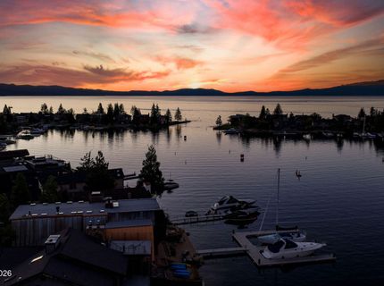 2067 Aloha Drive, South Lake Tahoe, CA 96150 Photo