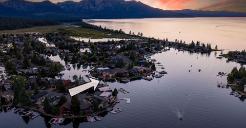 2067 Aloha Drive, South Lake Tahoe, CA 96150 Photo