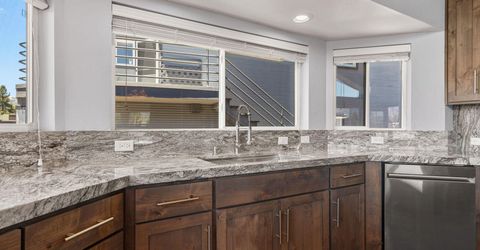2067 Aloha Drive, South Lake Tahoe, CA 96150 Photo