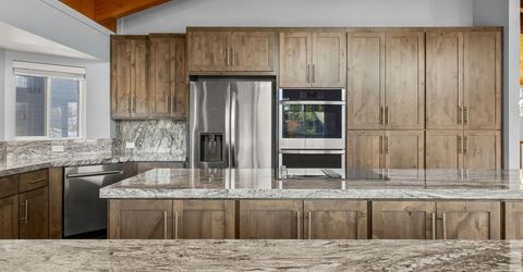 2067 Aloha Drive, South Lake Tahoe, CA 96150 Photo