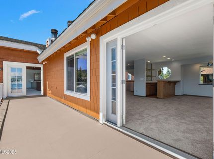 2067 Aloha Drive, South Lake Tahoe, CA 96150 Photo