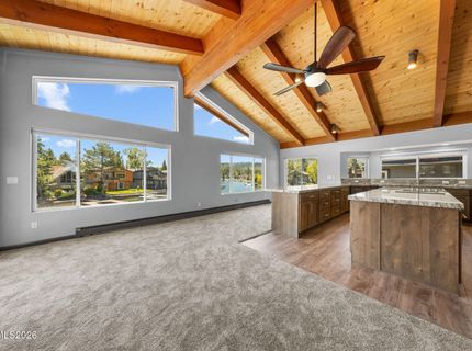 2067 Aloha Drive, South Lake Tahoe, CA 96150 Photo