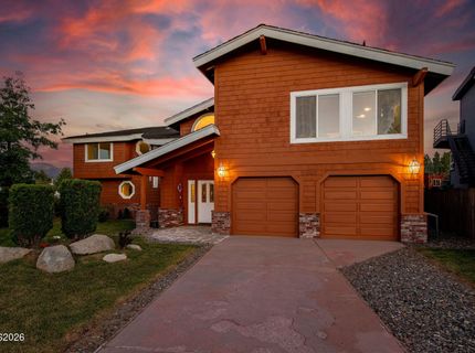 2067 Aloha Drive, South Lake Tahoe, CA 96150 Photo
