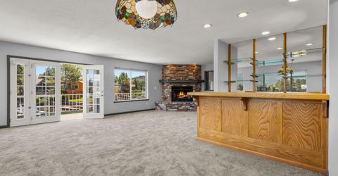 2067 Aloha Drive, South Lake Tahoe, CA 96150 Photo