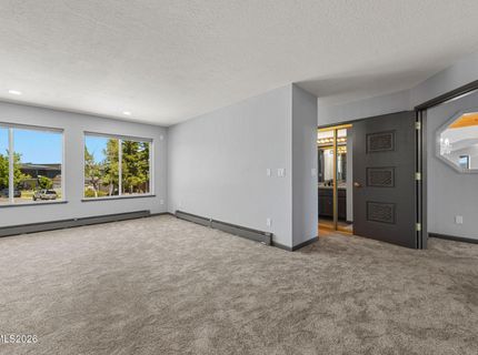2067 Aloha Drive, South Lake Tahoe, CA 96150 Photo