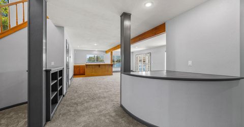 2067 Aloha Drive, South Lake Tahoe, CA 96150 Photo