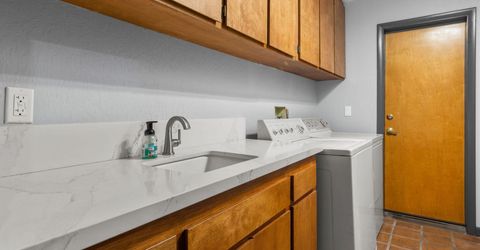 2067 Aloha Drive, South Lake Tahoe, CA 96150 Photo