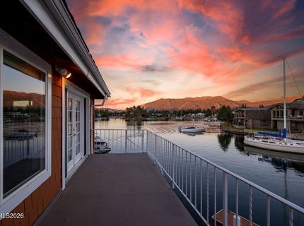 2067 Aloha Drive, South Lake Tahoe, CA 96150 Photo