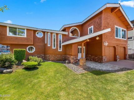 2067 Aloha Drive, South Lake Tahoe, CA 96150 Photo