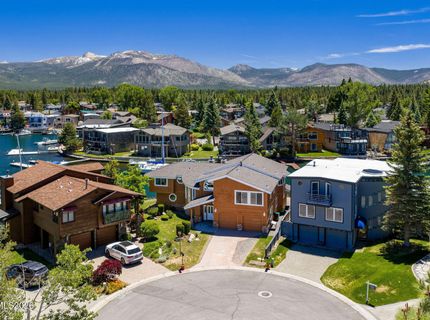 2067 Aloha Drive, South Lake Tahoe, CA 96150 Photo