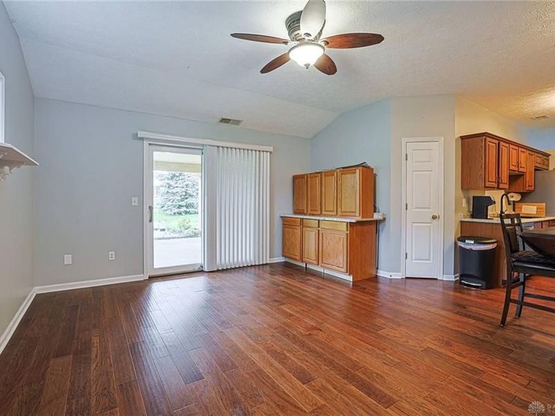 1208 Mals Way, Miamisburg, OH 45342 Photo 9