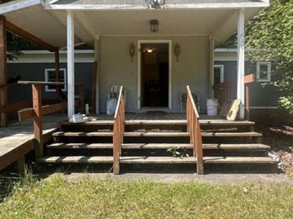 2225 Six Mile Lake Rd., East Jordan, MI 49727