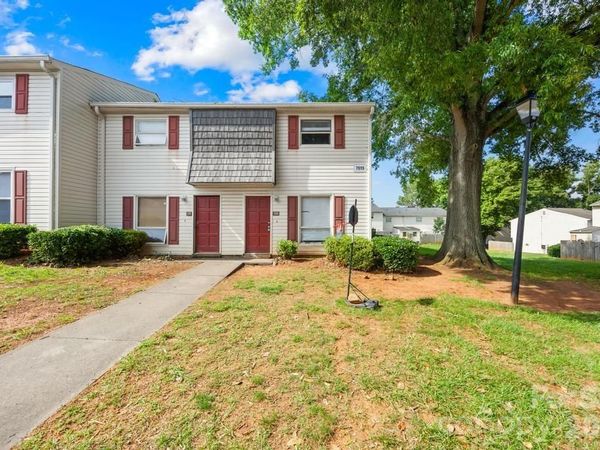 7915 Oak Meadow Court, Charlotte, NC 28210