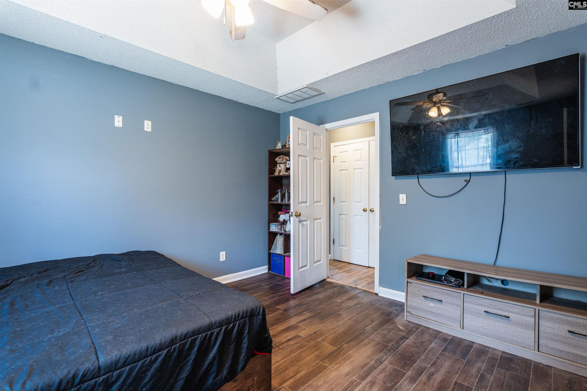 128 Sandy Creek Court Photo 15